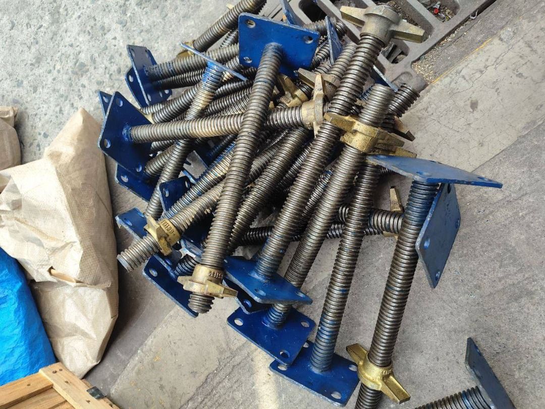 Adjustable Base Jack Specs: 32x400mm (Category: Everything Else Others) located in Manila. Submitted by joeyroque09 (Listing ID 1469447438, Image 2). Description: Adjustable Base Jack Specs: 32x400mm.