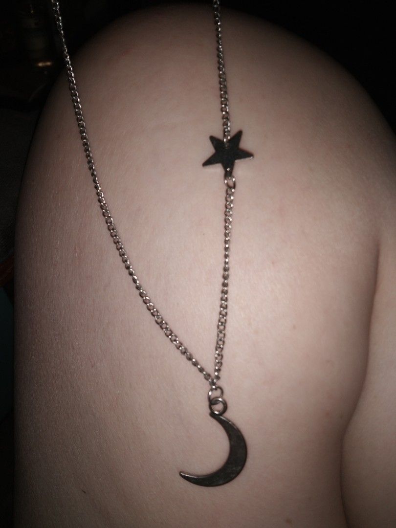 Adjustable moon star necklace non tarnish (Category: Necklaces) located in Quezon City. Submitted by eidorableshop (Listing ID 1469507387, Image 2). Description: .