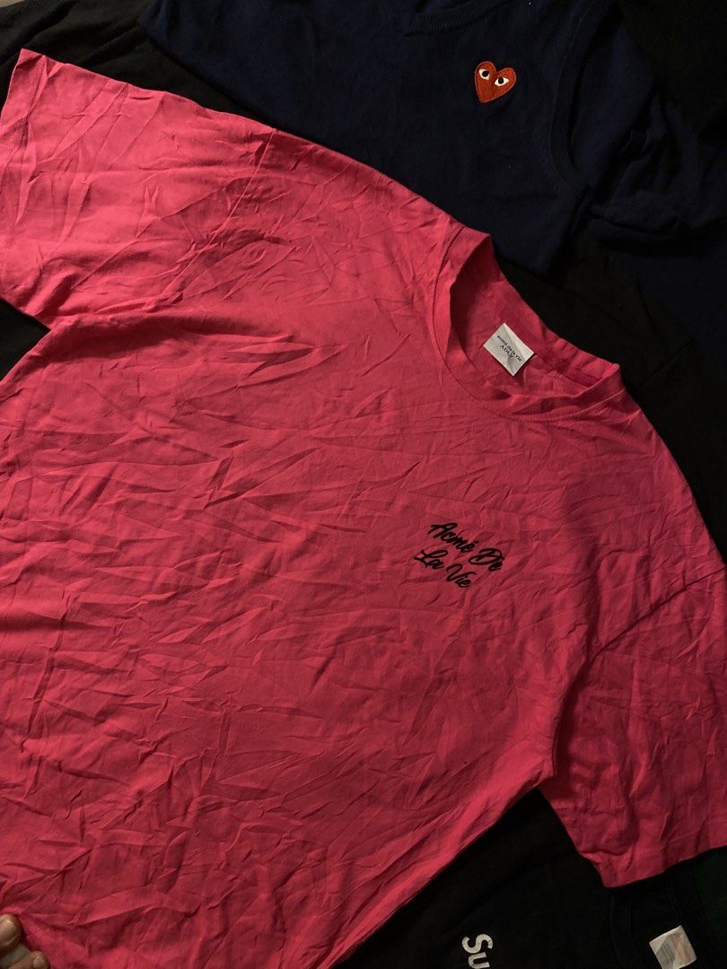 ADLV SUEDE TEE (Category: Tshirts & Polo Shirts ) located in Manila. Submitted by urbanhits (Listing ID 1469440162, Image 2). Description: ADLV SUEDE DESIGN PINK TEE / 29 length / 23 width / 10/10 Condition 10/10 Color Rate NO ISSUE.