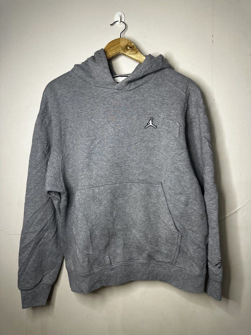 AIR JORDAN (Category: Coats, Jackets and Outerwear) located in Molave. Submitted by thriftmate13 (Listing ID 1469498947, Image 1). Description: .