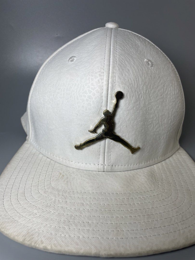 Air Jordan Cement Snapback (Category: Caps & Hats) located in Manila. Submitted by jarchive (Listing ID 1469417633, Image 2). Description: - Good condition - Need wash - One size fits all - See issue last picture MOP: GCASH 📩.