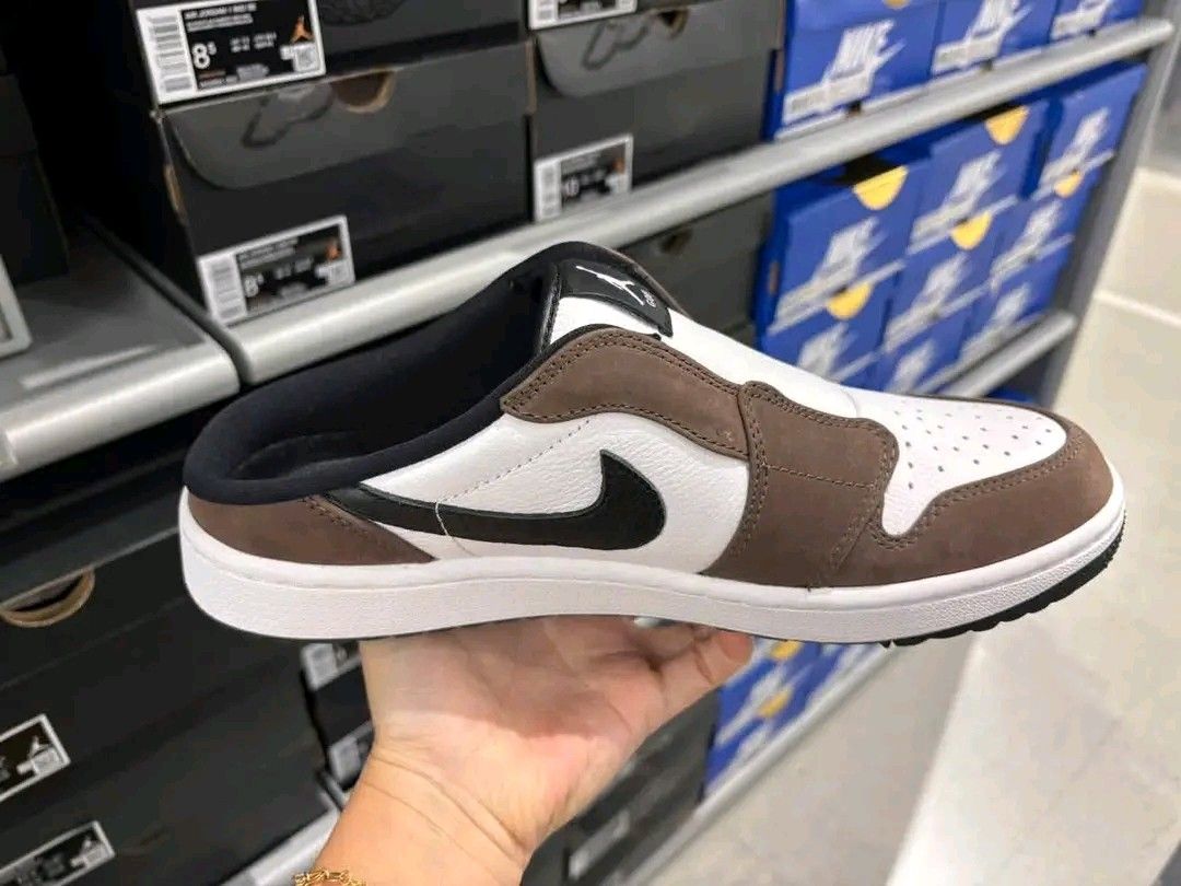 Air Jordan Mule Golf (Category: Golf) located in Manila. Submitted by clevercrystal_254bfe (Listing ID 1469563326, Image 3). Description: Air Jordan Mule Golf all size are available Interested Please send size Order We accept COD No Cancelation Order.