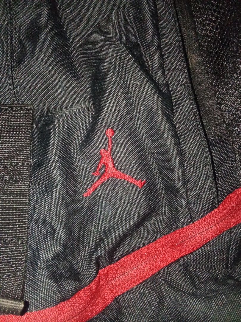 Air Jordan Red Embroided Logo Backpack Original (Category: Backpacks) located in Manila. Submitted by christoph17 (Listing ID 1469543982, Image 2). Description: great condition original big size.