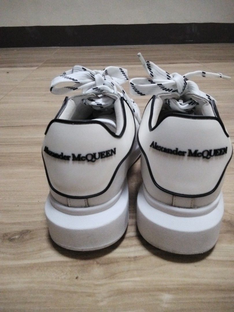 Alexander McQueen White/Black sneaker (Category: Sneakers) located in Calasiao. Submitted by alluringvenus.thriftshop (Listing ID 1469486282, Image 3). Description: very good condition from USA balik bayan box men's size 7 women's size 8.