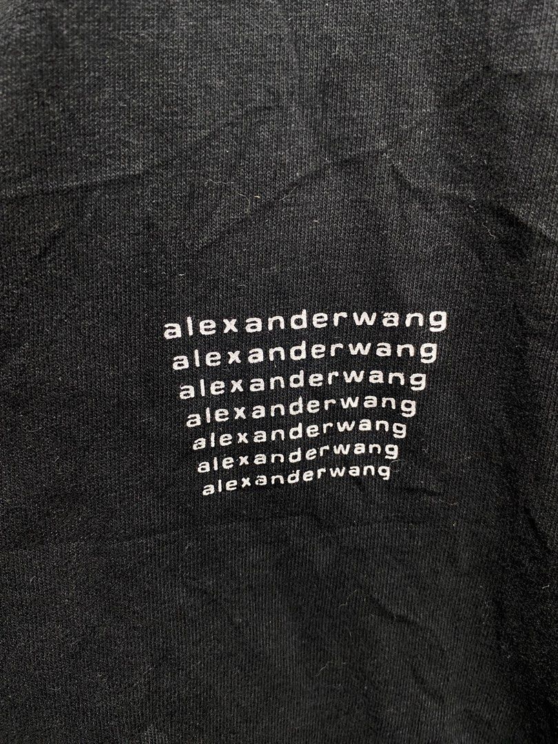 Alexander wang longsleeves shirt (Category: Formal Shirts) located in Surigao. Submitted by ricsons (Listing ID 1469507082, Image 3). Description: 22.5x31 dimension No issue 9.8/10 color rate.
