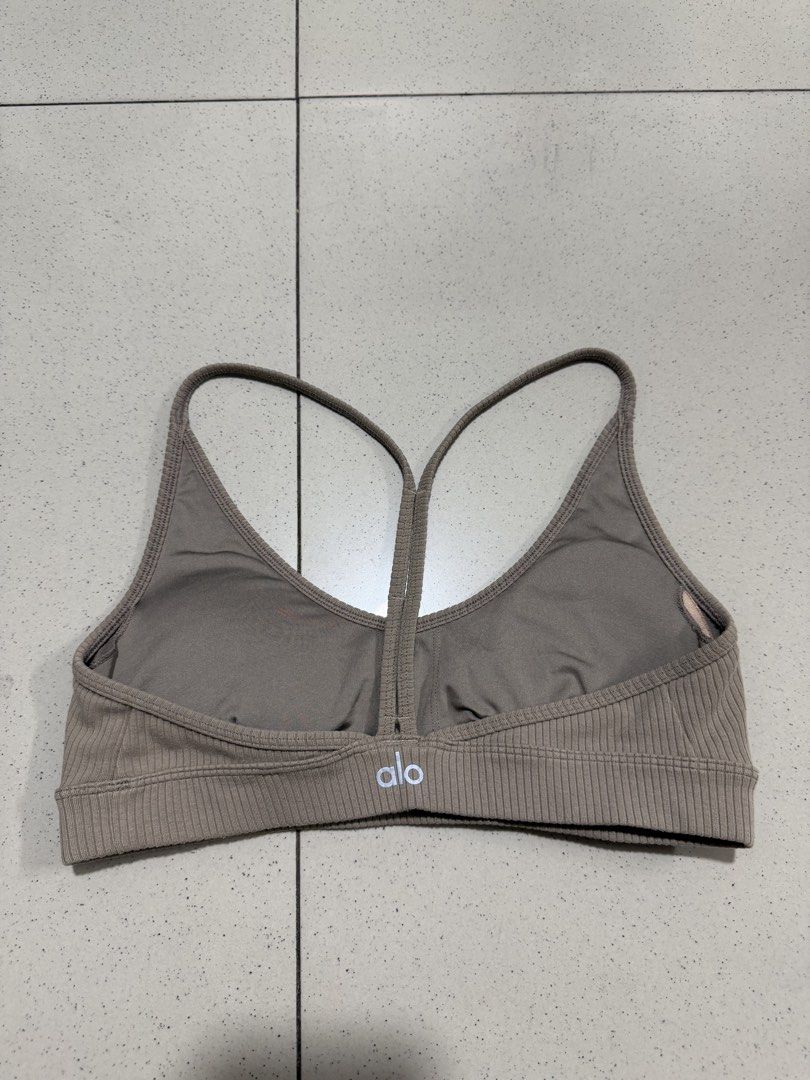 Alo Rib Blissful Bra (Category: Activewear) located in Dasmarinas. Submitted by shoppingaccount__ (Listing ID 1469422271, Image 3). Description: size small padded .