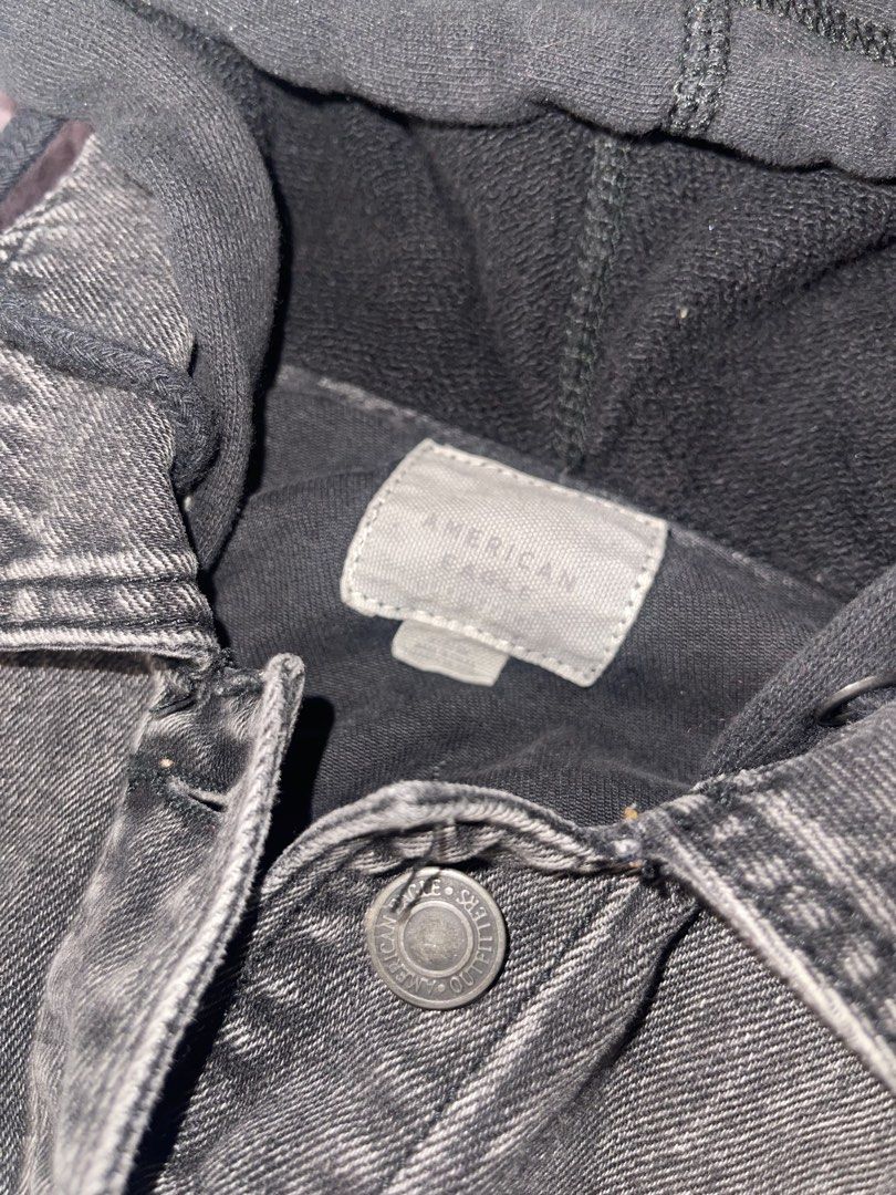 American Eagle Denim Jacket (Category: Coats, Jackets and Outerwear) located in Imus. Submitted by siketiredasf (Listing ID 1469426420, Image 3). Description: .