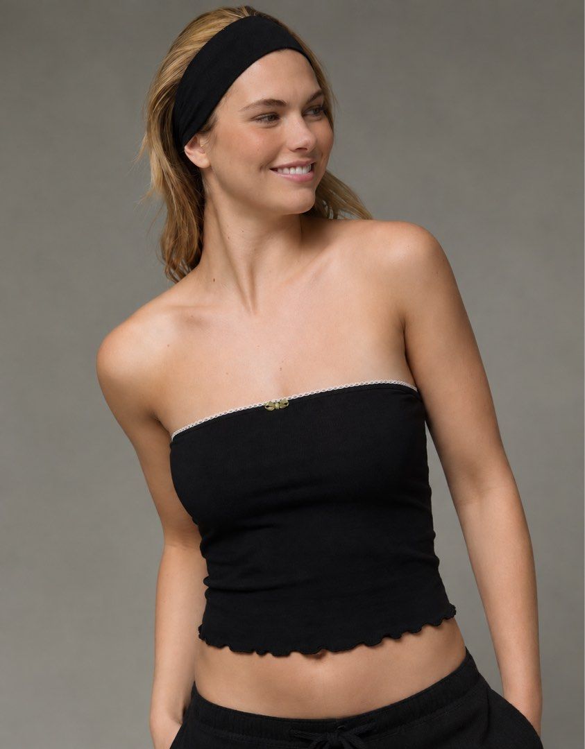 American Eagle Tube Top (Category: Others Tops) located in Cabanatuan. Submitted by thriftby_zy (Listing ID 1469543903, Image 1). Description: Cutie to Size: XXS-XS Stretchable | Lettuce hem With gel stopper Not faded .