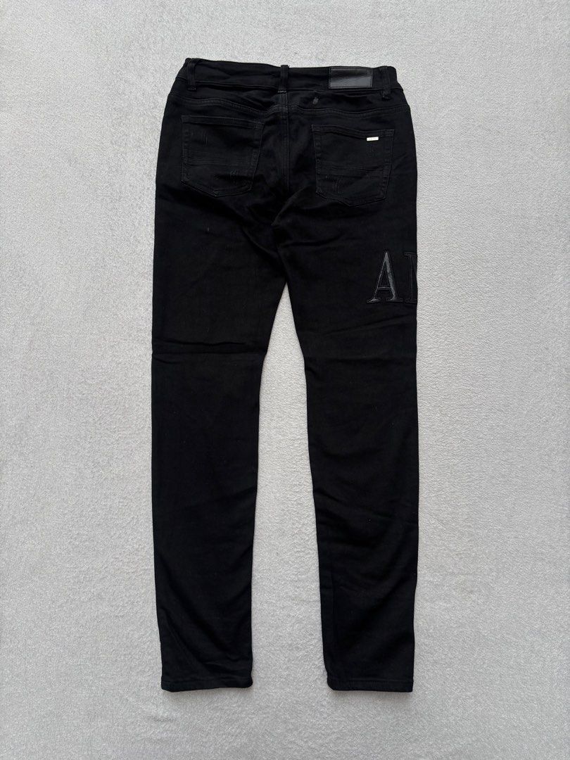 Amiri Distressed Jeans (Category: Jeans) located in Baguio. Submitted by thecollector2600 (Listing ID 1469412099, Image 3). Description: Waist-28” Length-40”.