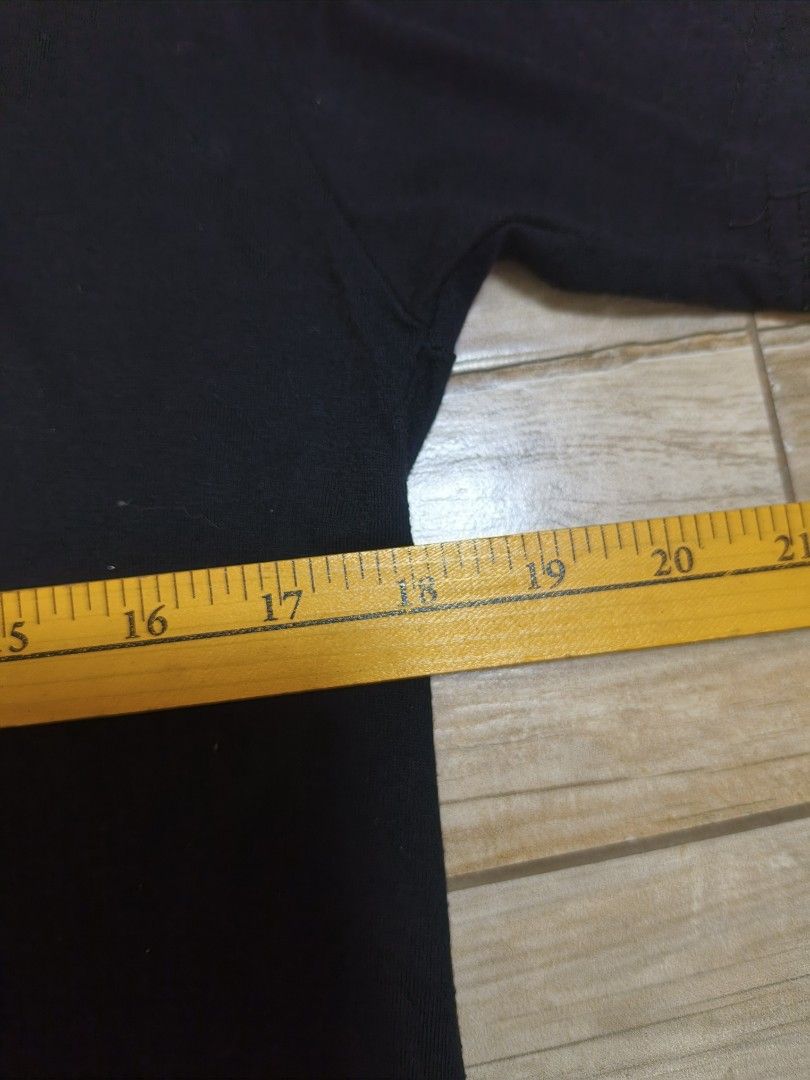 Anime shirt (Category: Shirts) located in Siniloan. Submitted by talktotheroses (Listing ID 1469422750, Image 3). Description: .