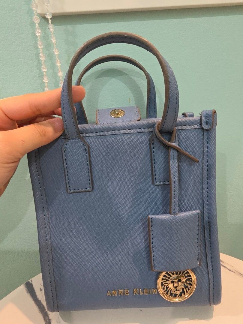 Anne Klein Cross Body Bag (Category: Cross-body Bags) located in Agdangan. Submitted by closetbysamita (Listing ID 1469502801, Image 2). Description: Anne Klein crossbody bag good conditio. in saffiano leather bought in marshalls canada very sentimental and lucky bag too :) php 900.