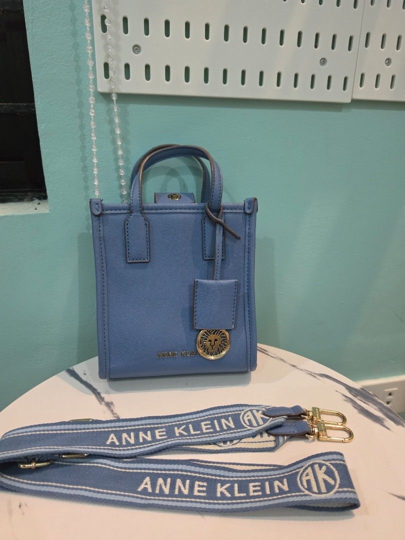 Anne Klein Cross Body Bag (Category: Cross-body Bags) located in Agdangan. Submitted by closetbysamita (Listing ID 1469502801, Image 3). Description: Anne Klein crossbody bag good conditio. in saffiano leather bought in marshalls canada very sentimental and lucky bag too :) php 900.