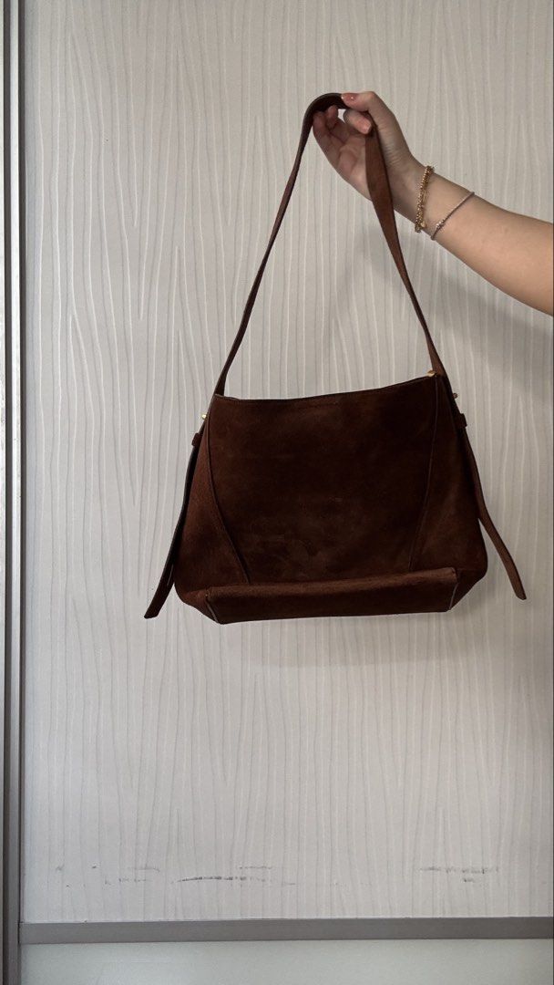Anonymousbags Brown Suede Sling Bag (Category: Shoulder Bags) located in Quezon City. Submitted by shoppingcl (Listing ID 1469467714, Image 2). Description: • Brand new, never been used • Retails for ₱7900.