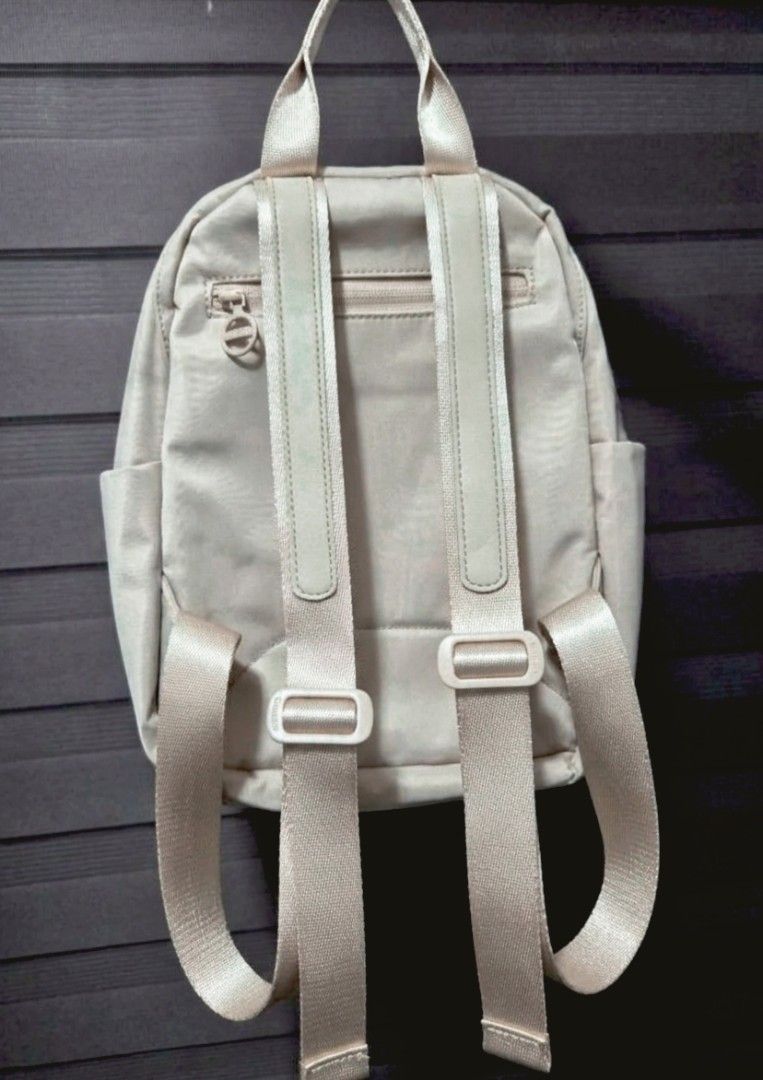 Anti Theft Backpack (Category: Backpacks) located in General Trias. Submitted by relove_closet8 (Listing ID 1469514016, Image 2). Description: • Unused Chantria Backpack • Material: Nylon • Size (L × W × H): 9" x 3.9" × 11.8" • Buyer handles shipping fee and book J&T or Lalamove only. • Payment first via bank transfer or e-wallet • No cancellation/return/refund of orders. 📍Lancaster, General Trias (Weekdays) 📍Las Piñas (Saturday & Sunday).