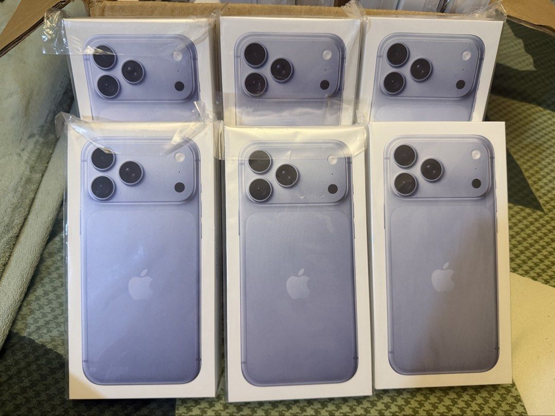 Apple iPhone 18 Pro & Pro Max (Category: iPhone 18 Series) located in Quezon City. Submitted by law.1789 (Listing ID 1469126236, Image 3). Description: BRAND NEW SEALED NTC - FACTORY UNLOCKED UNITS FIXED PRICE PO iPhone 18 Pro 256GB - Burgundy iPhone 18 Pro Max 256GB - Burgundy / Glacier / Black iPhone 18 Pro Max 512GB - Burgundy / Glacier MEETUP OR PICKUP ONLY Pickup: Tandang Sora, Quezon City Meetup: SM North / Trinoma or nearby malls.
