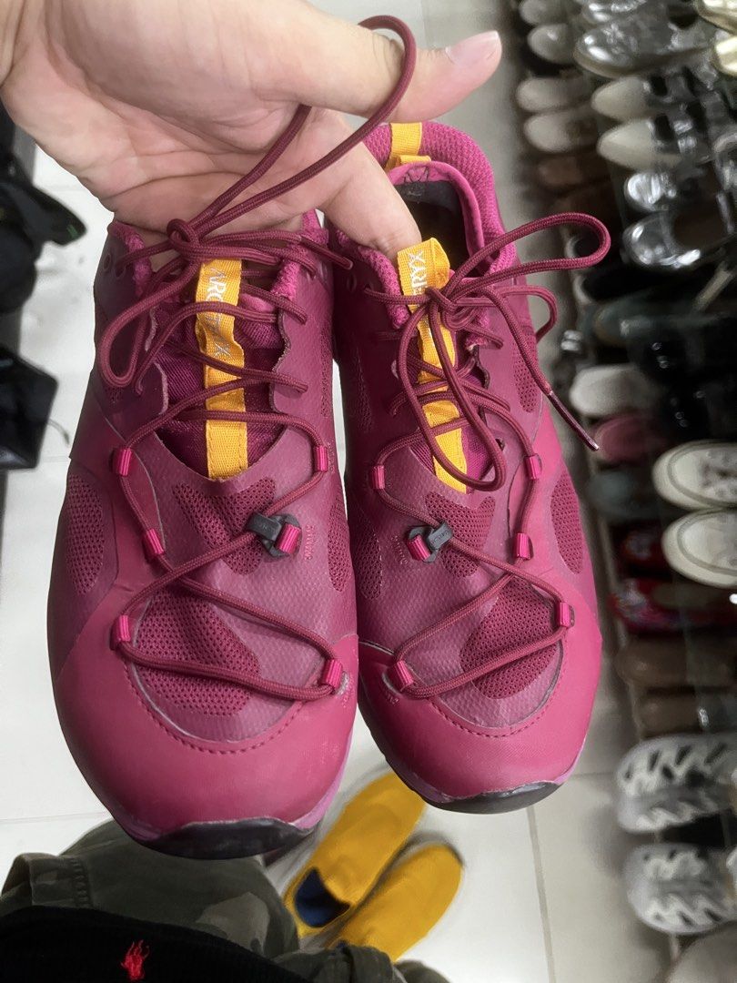 Arc'teryx Norvan VT GTX (Category: Sneakers) located in Iloilo. Submitted by thrftklng.ph (Listing ID 1469489405, Image 2). Description: Arc’teryx Norvan VT GTX Size 6US Like New No Issue.