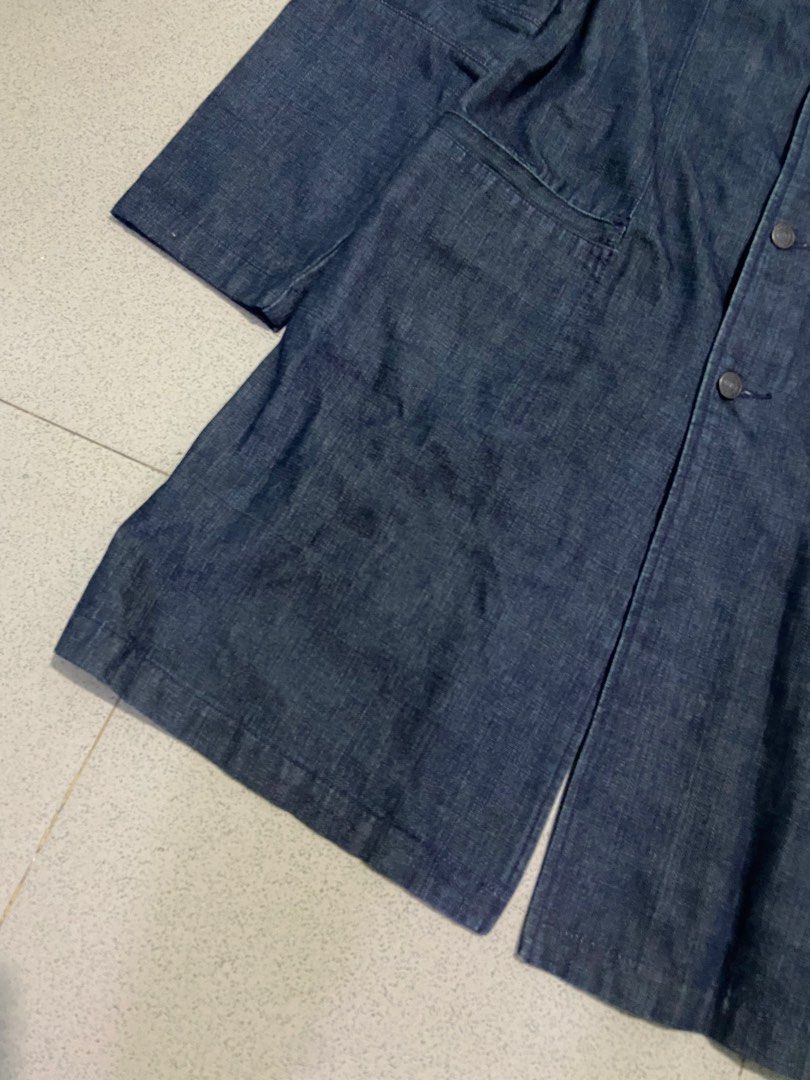 ARMANI EXCHANGE LONG COAT DENIM (Category: Coats, Jackets and Outerwear) located in Bulacan. Submitted by rrthrifts (Listing ID 1469473052, Image 2). Description: GOOD CONDITION SIZE MEDIUM ON TAG SIGN OF USED 1499PHP PLUS SHIPPING FEE ONLY.