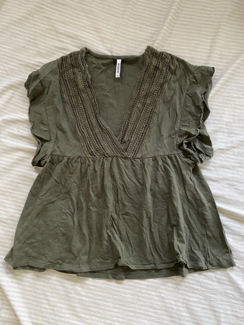 Army Green Blouse Ruffles (Category: Blouses) located in Manila. Submitted by nuelaar (Listing ID 1469396712, Image 1). Description: XS to Semi Large.