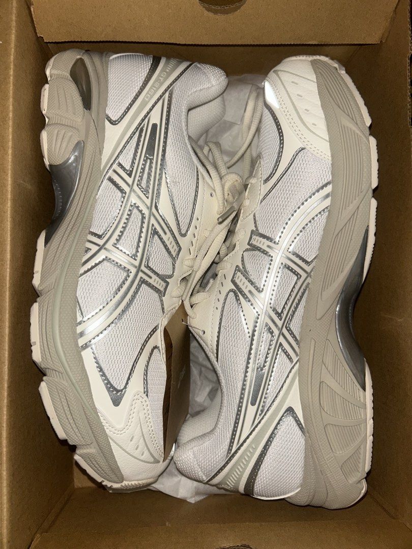 Asics GT-2160 [BRAND NEW] [RUSH] (Category: Sneakers) located in Antipolo. Submitted by jandycop (Listing ID 1469406607, Image 3). Description: - Size 9 - Price is negotiable - Brand New - OG Price: 8K+.