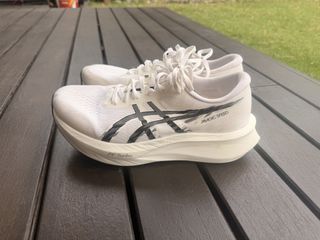 Asics Magic Speed 4 White Running Shoes, Men's Fashion, Footwear ...