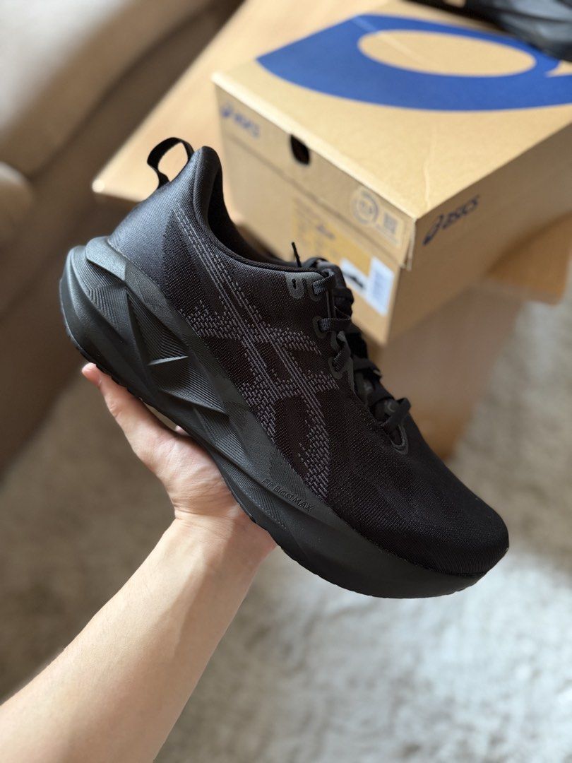 Asics Novablast 5 (Category: Sneakers) located in Angeles City. Submitted by decluttergang (Listing ID 1469510550, Image 1). Description: Asics Novablast 5 “black/carrier grey) size: 10.5 US mens Brandnew | Complete ✅₱6,499✅. ❌₱9,290 SRP❌ .