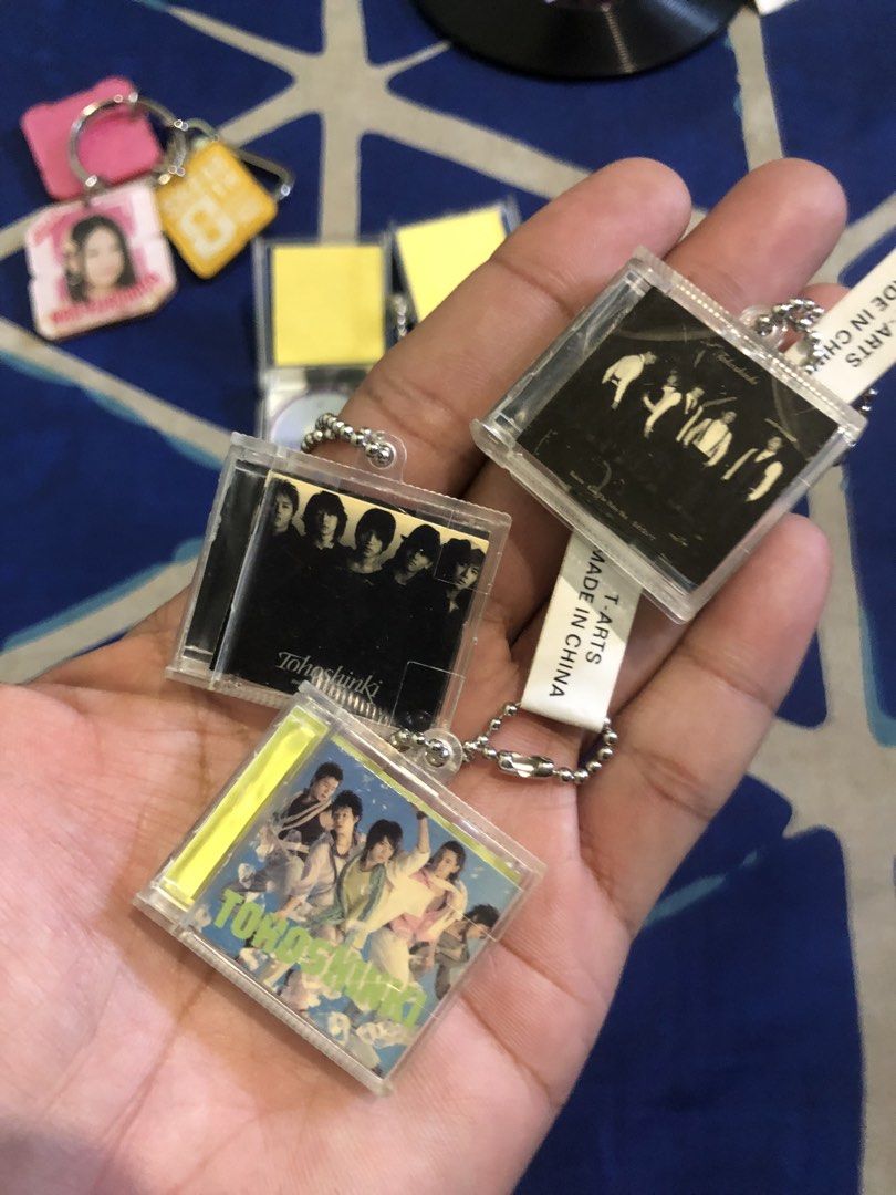 Assorted japan artist collectibles (Category: J-Wave Merchandise) located in Quezon City. Submitted by markgolveo (Listing ID 1469459690, Image 3). Description: Assorted japan artist collectibles.