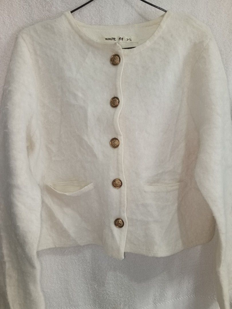 Assorted Knit Cardigans (Category: Coats, Jackets and Outerwear) located in Calapan. Submitted by rarapot23 (Listing ID 1469494673, Image 1). Description: Knitted cardigans in different colours like white, black, grey, red and purple. Various styles with button closures and pocket accents. Sizes range from S to XL. Soft knit material, cozy ro use. .