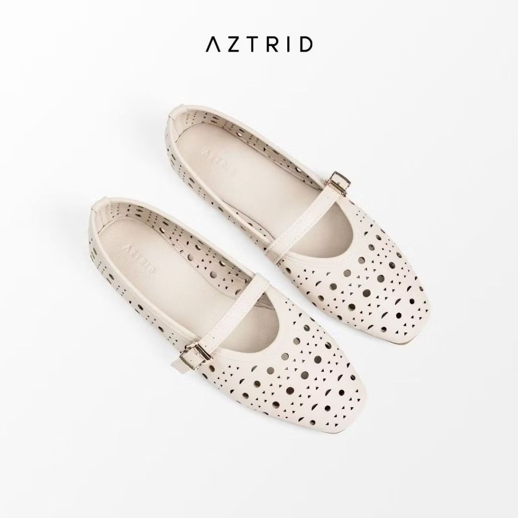 Astrid Cream Sandals (Category: Flats & Sandals) located in Cavite. Submitted by daintybabeph (Listing ID 1469397457, Image 1). Description: Size 37 For cleaning and its good to use.