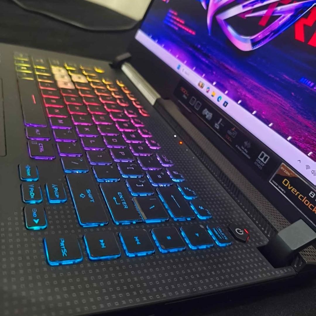 ASUS ROG Strix G15 advantage edition rx6800m(rtx 3080) (Category: Laptops & Notebooks) located in Caloocan City. Submitted by remlanzon00905 (Listing ID 1469407517, Image 3). Description: Gaming laptop, feel free to check up bago kunin. Deducted na yung issue regarding sa issue nya. New repaste ng thermal metal Issue: walang battery so need sya nakaplug. No performance issue updated lahat, nasakin pa yung battery nya. Specs: *Ryzen 9 5900hx 8 Cor
