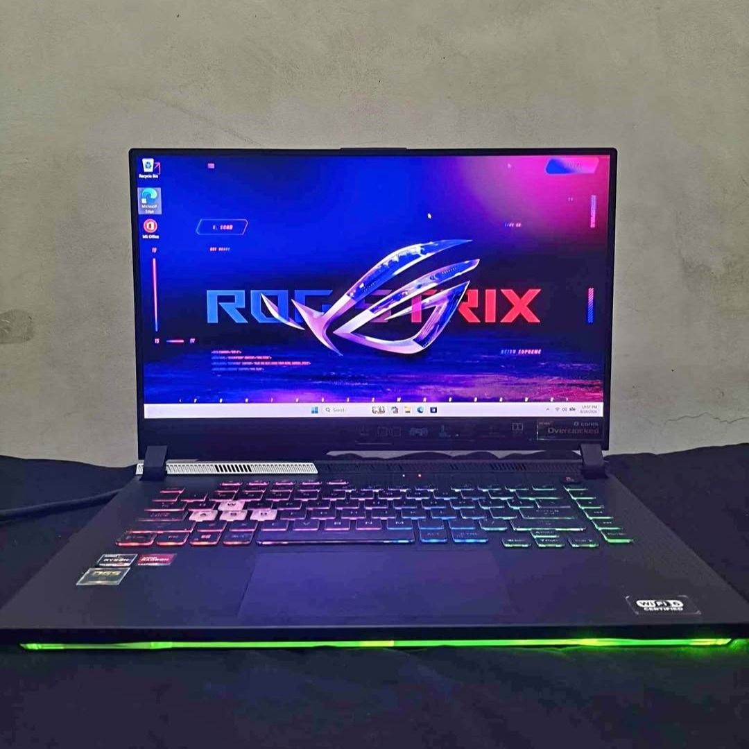 ASUS ROG Strix G15 advantage edition rx6800m(rtx 3080) (Category: Laptops & Notebooks) located in Caloocan City. Submitted by remlanzon00905 (Listing ID 1469407517, Image 1). Description: Gaming laptop, feel free to check up bago kunin. Deducted na yung issue regarding sa issue nya. New repaste ng thermal metal Issue: walang battery so need sya nakaplug. No performance issue updated lahat, nasakin pa yung battery nya. Specs: *Ryzen 9 5900hx 8 Cor