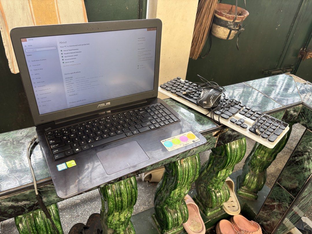 ASUS Laptop i5-7200U NVIDIA 940MX (Category: Laptops & Notebooks) located in Manila. Submitted by senpaiskep07388 (Listing ID 1469519353, Image 2). Description: Asus X556U • Intel Core i5-7200U • Intel HD Graphics 620 • Nvidia Geforce 940MX (2GB Gaming GPU) • 4gb ddr4 (4 ram slots) • 1 Terabite HDD storage Solid for moderate gaming and multitasking. Excellent price to performance ratio. Every function works except: Charging port not working, work