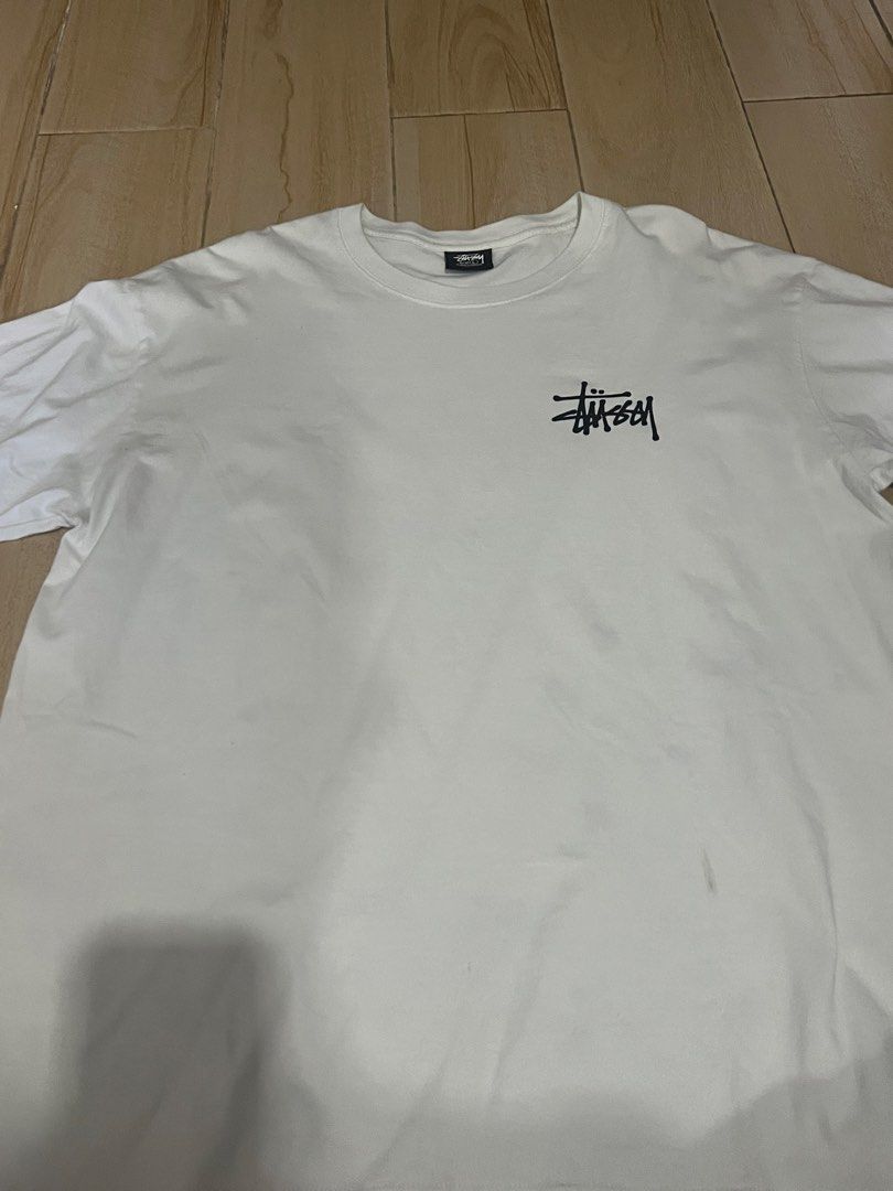 Authentic Basic Stüssy Tee (L) (Category: Tshirts & Polo Shirts ) located in San Juan City. Submitted by wokejeiskdiwpse (Listing ID 1469471087, Image 1). Description: Issue: Coloring, needs wash.