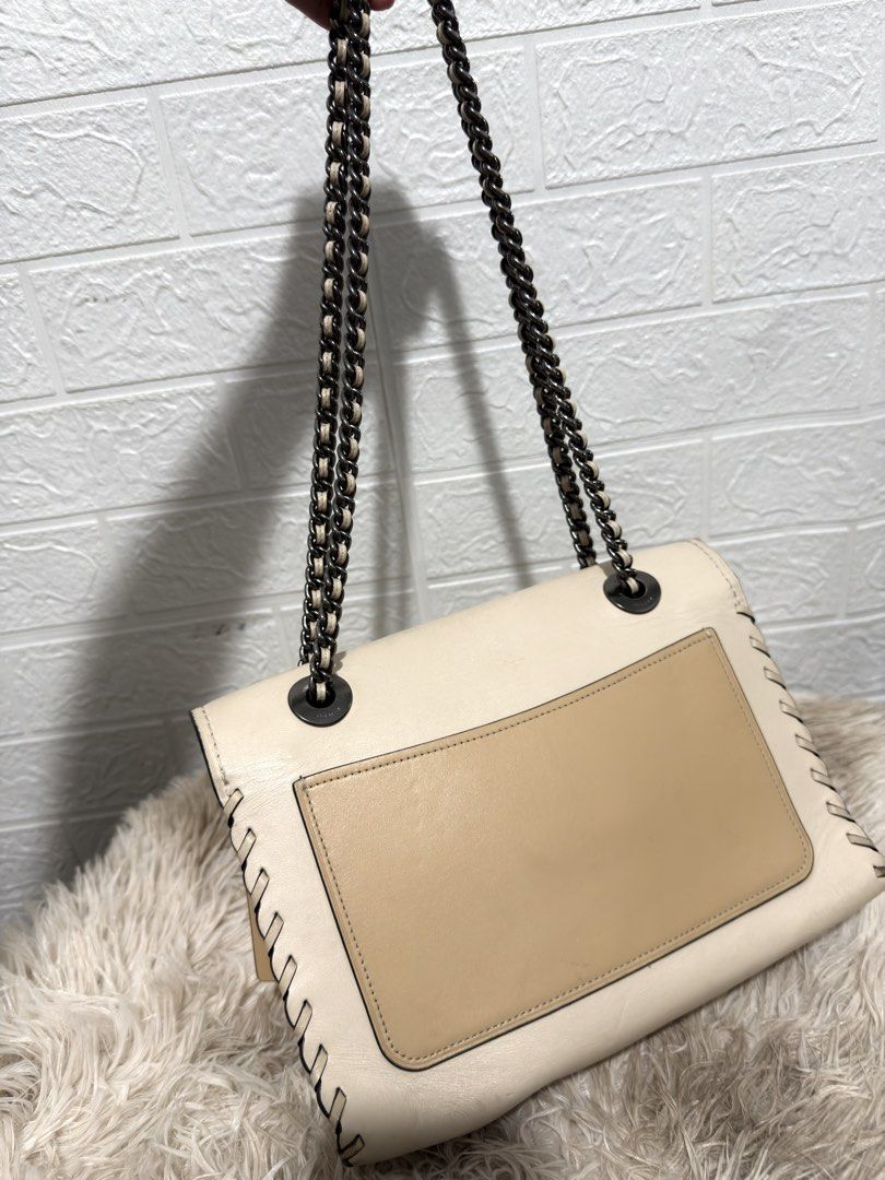 💯AUTHENTIC COACH PARKER WITH WHIPSTITCH (Category: Luxury Bags & Wallets) located in Daraga. Submitted by jasmor (Listing ID 1469404424, Image 3). Description: 💯AUTHENTIC 🎀2 way; can be sling/shoulder 🎀made in Vietnam; ykk underzip 🎀velvety suede micro-fiber interior 💢flaw: peeling on interior creed ✔️onhand 📦J&T courier.
