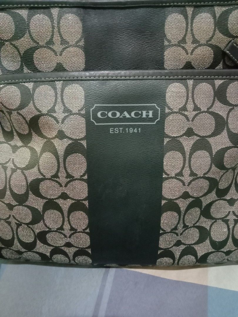 Authentic Coach Sling For Men (Category: Luxury Bags & Wallets) located in Llanera. Submitted by stopnshop_03 (Listing ID 1469407100, Image 3). Description: payment first no to joyjoy talk.