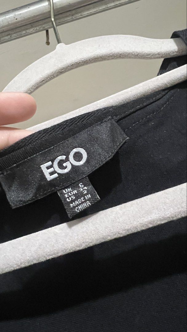 (authentic) ego sleeveless tie front top (Category: Sleeveless) located in Dinalupihan. Submitted by betty.fied (Listing ID 1469563451, Image 3). Description: Super like new! EGO top, complete with wash tags. Fits size xs-m since it’s self tie..