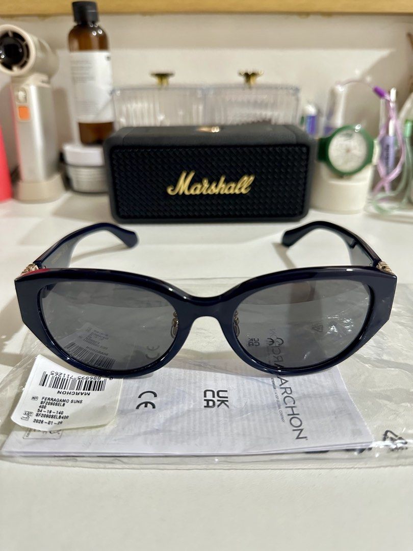 Authentic Ferragamo Sunglasses (Category: Sunglasses & Eyewear) located in Quezon City. Submitted by nej_20 (Listing ID 1469440501, Image 1). Description: Original Sunglasses 💯 Brandnew 💯 Fixed Price ‼️ It comes in a ziplock bag with a leaflet included. What you see is what you get. 📍 Quezon City.