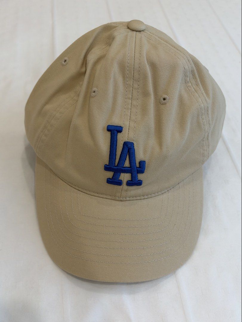 AUTHENTIC MLB CAP (Category: Hats & Beanies) located in Johor Bahru. Submitted by mcl66 (Listing ID 1469406685, Image 1). Description: BOUGHT FROM KOREA.