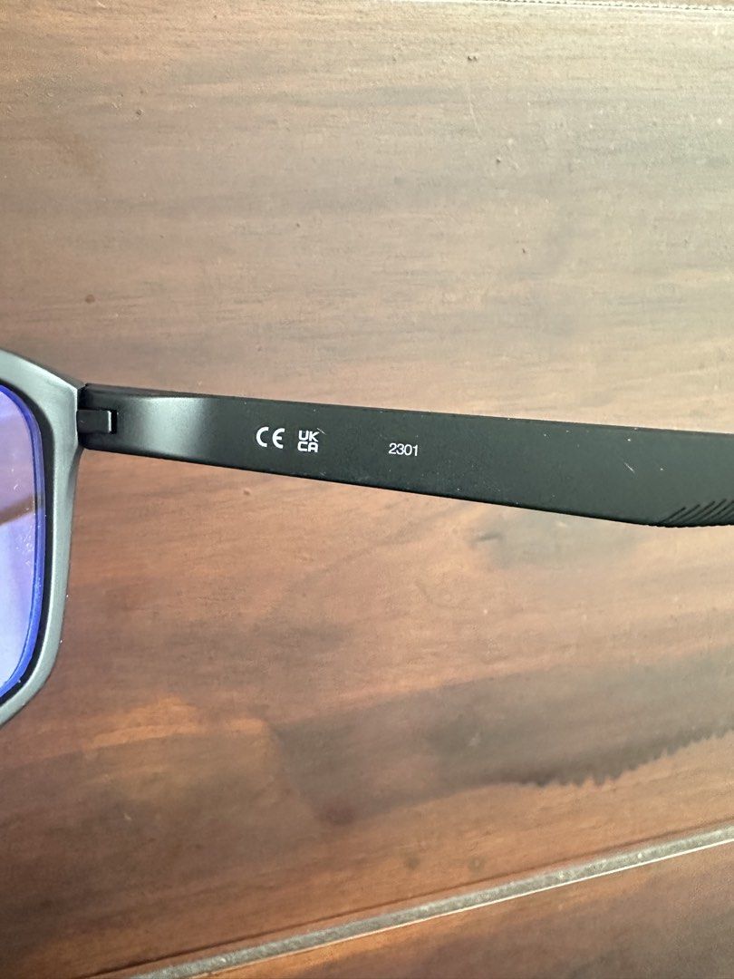 Authentic Nike Sunglasses (Category: Sunglasses & Eyewear) located in Quezon City. Submitted by nej_20 (Listing ID 1469397703, Image 2). Description: Original Sunglasses 💯 Brandnew 💯 Fixed Price ‼️ It comes in a ziplock bag with a leaflet included. What you see is what you get. 📍 Quezon City.