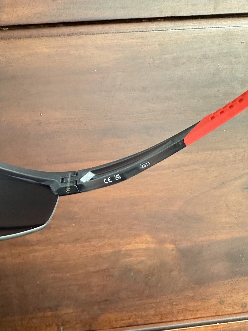 Authentic Nike Sunglasses (Category: Sunglasses & Eyewear) located in Quezon City. Submitted by nej_20 (Listing ID 1469397780, Image 3). Description: Original Sunglasses 💯 Brandnew 💯 Fixed Price ‼️ It comes in a ziplock bag with a leaflet included. What you see is what you get. 📍 Quezon City.