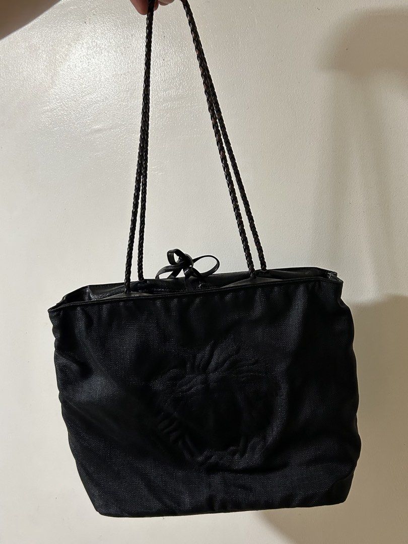 Authentic Versace Tote Bag (Category: Luxury Bags & Wallets) located in Tarlac. Submitted by ijiro_decluttering (Listing ID 1469567302, Image 2). Description: Very nice vintage Condition. Free shipping po. .