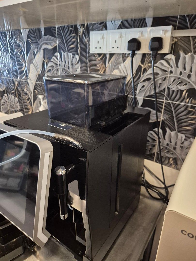 Automatic Coffee Machine (Category: Others) located in Petaling Jaya. Submitted by shal_amanda17 (Listing ID 1469428630, Image 3). Description: Jettino Model JLB31B Automatic Coffee machine Purchased Feb 2026, retail price RM12,000 Warranty until Feb 2027 Price include stainless steel thermo milk jug.
