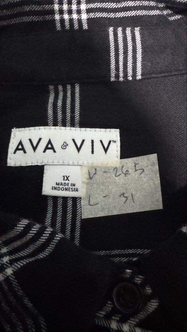Ava & Viv Flannel shirt (Category: Tshirts & Polo Shirts ) located in Lipa City. Submitted by scrap.threads (Listing ID 1469463916, Image 2). Description: Item: Ava & Viv Flannel shirt Price: 350 Dimes: Width - 26.6 Length - 31 Issue: none Lipa City Ship via J&T (Shouldered by buyer) Payment via Gcash ***Notice*** Color may vary due to lighting. Payment first. Item/s are thrifted or used condition unless stated otherwise. Please manage your expec