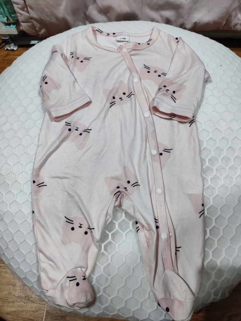 Baby Girl Romper Bundle Set 3-6 Months (Category: Babies & Kids Fashion) located in Makati City. Submitted by cess_preloved (Listing ID 1469498318, Image 3). Description: - Bundle of 7 adorable baby rompers: white, mint green flamingo, pink kitty face, pink Kitty, and pink floral - Made from ultra-soft cotton for all-day comfort - Snap buttons down the front and legs for hassle-free diaper changes - Built-in footies keep tiny toes warm and cozy -