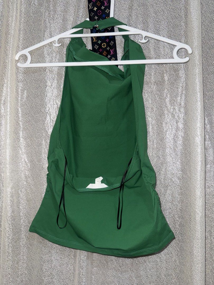 Backless top (Category: Sleeveless) located in Manila. Submitted by silentrabbit_4325e7 (Listing ID 1469530233, Image 1). Description: .