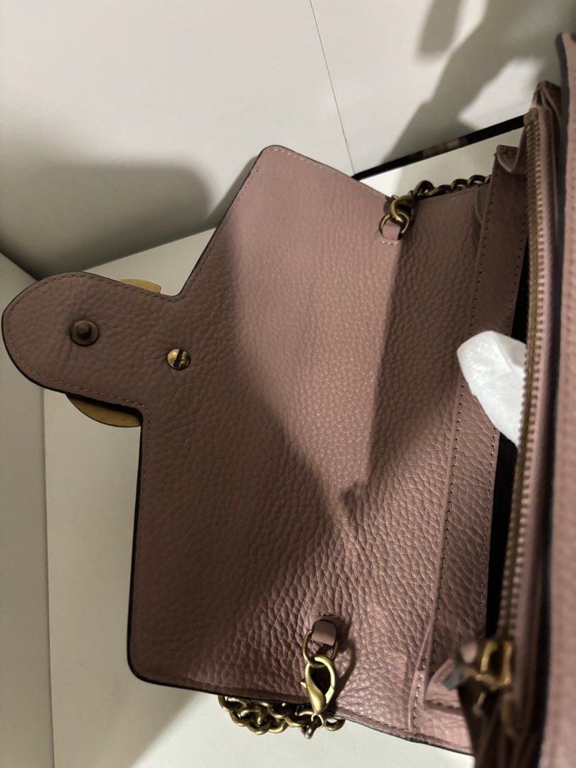 Bag bundle (Category: Cross-body Bags) located in Johor Bahru. Submitted by soulsol (Listing ID 1469410151, Image 3). Description: Leather .