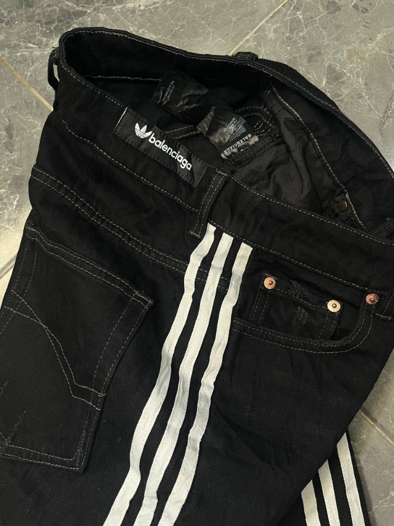 Balenciaga ❌ Adidas 3 lines (Category: Jeans) located in Cabagan. Submitted by ronesmabe (Listing ID 1469496287, Image 2). Description: 28-31 44 L 10 leghole minimal stain need wash excellent condition 10/10.