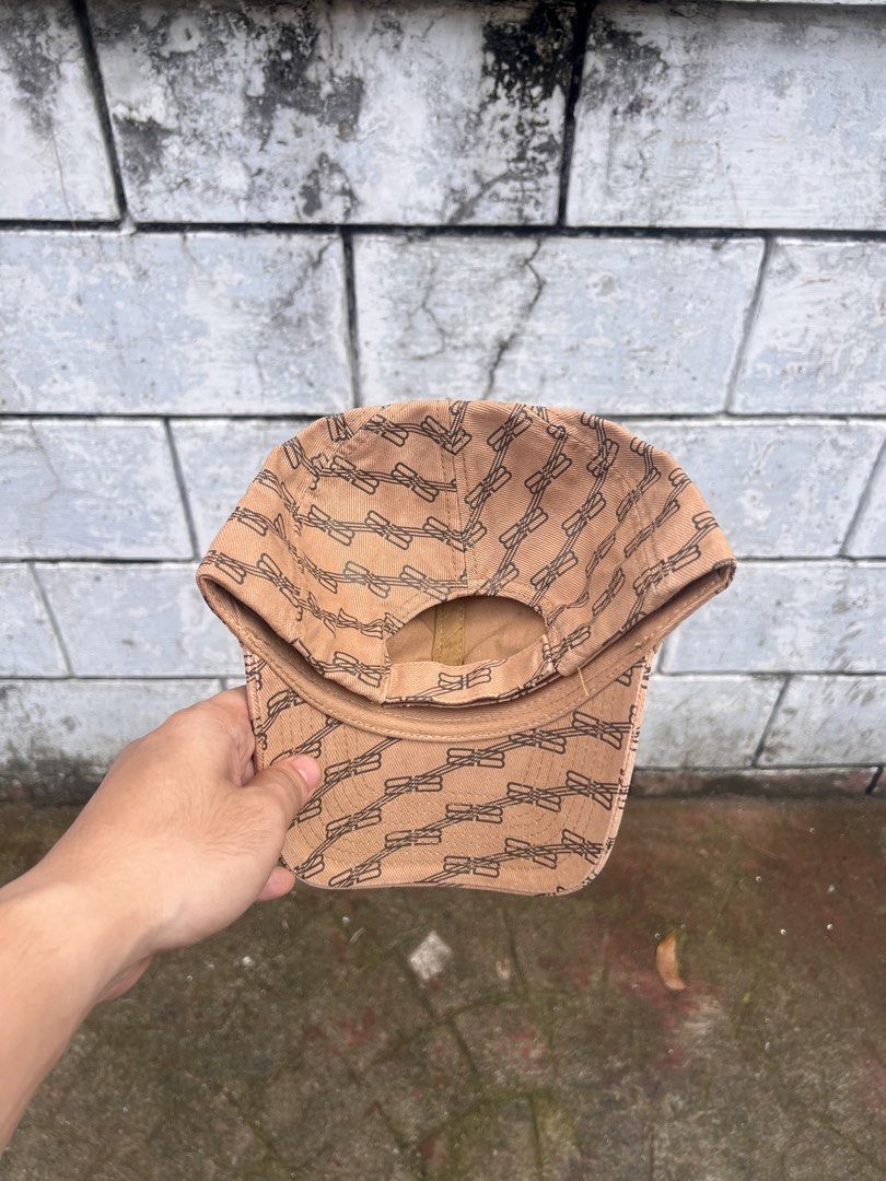 Balenciaga BB Monogram Cap (Category: Caps & Hats) located in Manila. Submitted by headshotmnl (Listing ID 1469420815, Image 3). Description: Balenciaga BB Brown Monogram Cap Complete Tags Velcro Strap 💰₱1000 📍Tondo, Manila 🚚 Shipping Outside Metro Manila 📩 Message us to cop yours.