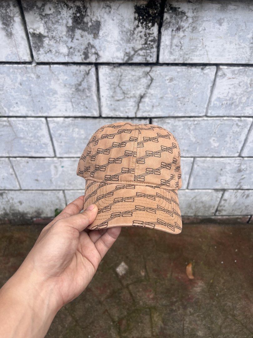 Balenciaga BB Monogram Cap (Category: Caps & Hats) located in Manila. Submitted by headshotmnl (Listing ID 1469420815, Image 1). Description: Balenciaga BB Brown Monogram Cap Complete Tags Velcro Strap 💰₱1000 📍Tondo, Manila 🚚 Shipping Outside Metro Manila 📩 Message us to cop yours.