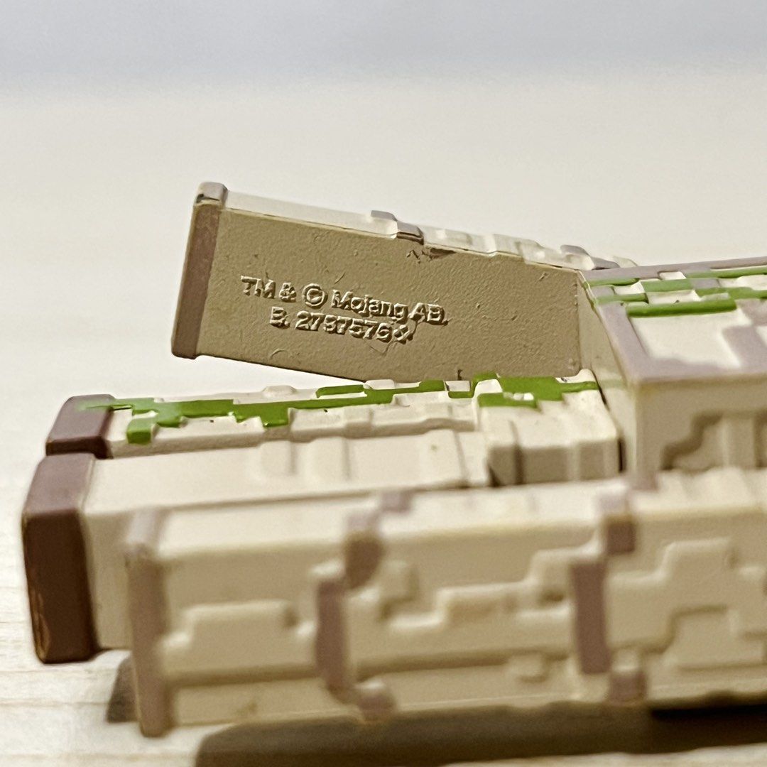 Bandai Minecraft Iron Golem Mini Figure Charm height: 5cm - Php 150 NOTE: w/ paint chips (Category: Character Goods) located in Davao. Submitted by pandorastoybox (Listing ID 1469518316, Image 3). Description: Bandai Minecraft Iron Golem Mini Figure Charm height: 5cm - Php 150 NOTE: w/ paint chips.