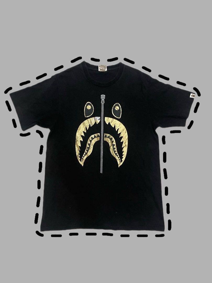 Bape shark (Category: Tshirts & Polo Shirts ) located in San Jacinto. Submitted by clothcartelph (Listing ID 1469415674, Image 1). Description: Size: XL Dimes: 21/30 Width: 21 Length: 30 Issue: print Color rate: 9/10 .